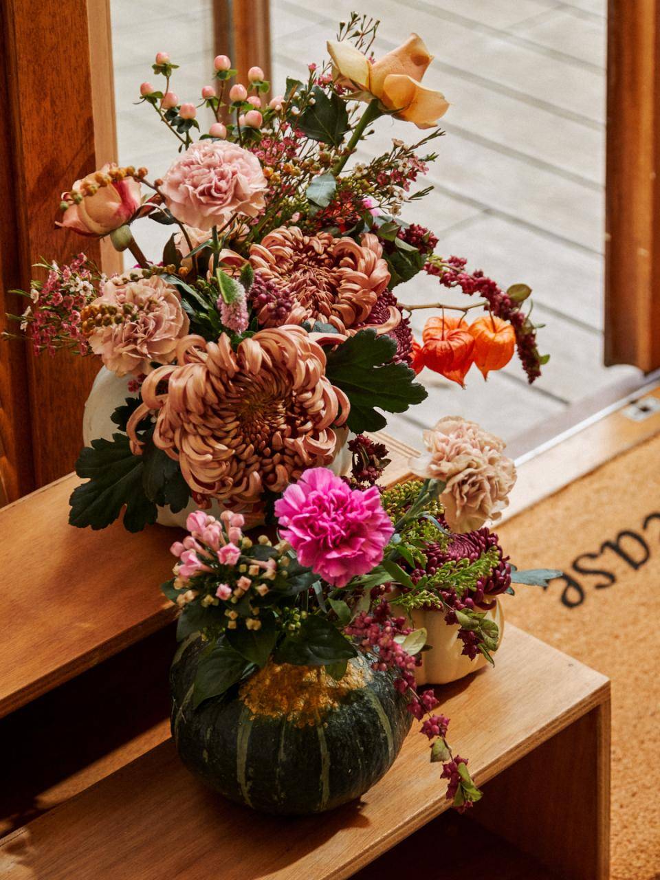 BBH_WEB_Welcome_Witch_Flower-in-pumpkin_9O1A5235_0_0