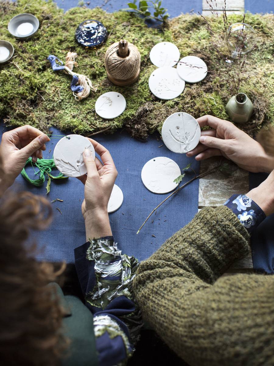 DIY: Pflanzen- und Blumenabdrücke Pflanzenfreude.de - fdf83b5e-0816-4cf4-9679-78487fa9b1d8