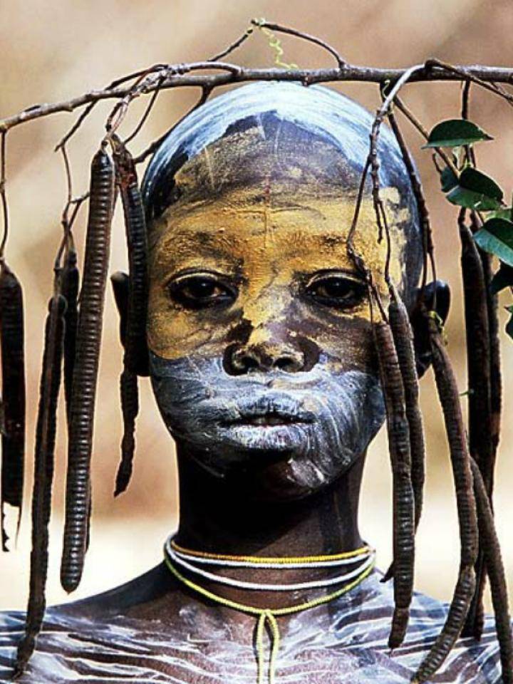 De kostuums van mensen uit Afrika