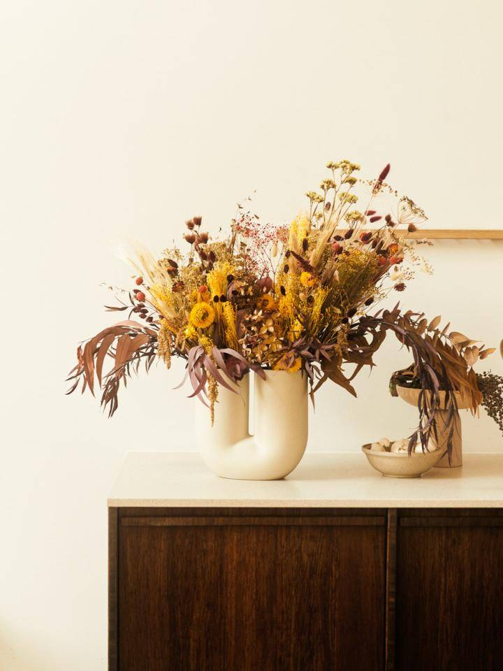 Droogbloemen in vaas